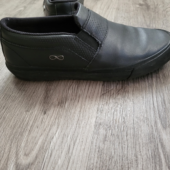 Infinity by Cherokee slip on shoes - Picture 3 of 6